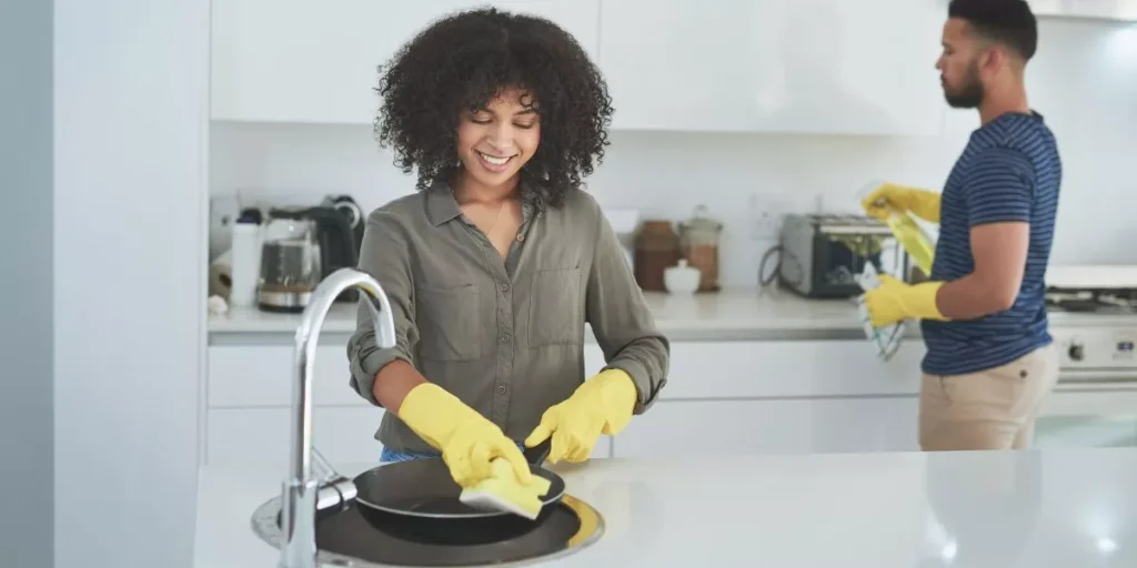 Come puoi mantenere la tua cucina pulita e organizzata?