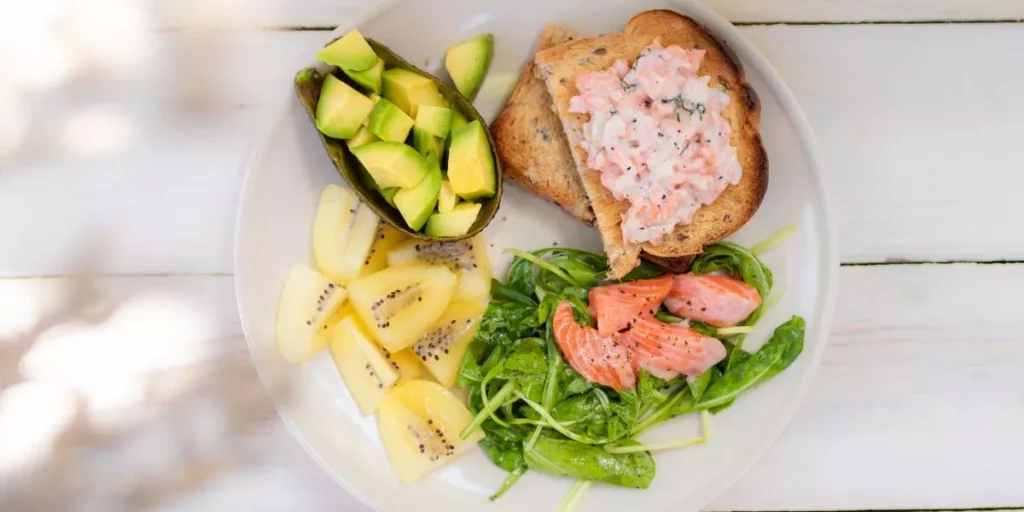 Soluzioni facili e veloci per la preparazione dei pasti per professionisti impegnati con orari ristretti