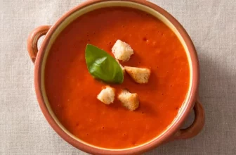 Come puoi creare una collezione di zuppe stagionali per ogni mese?