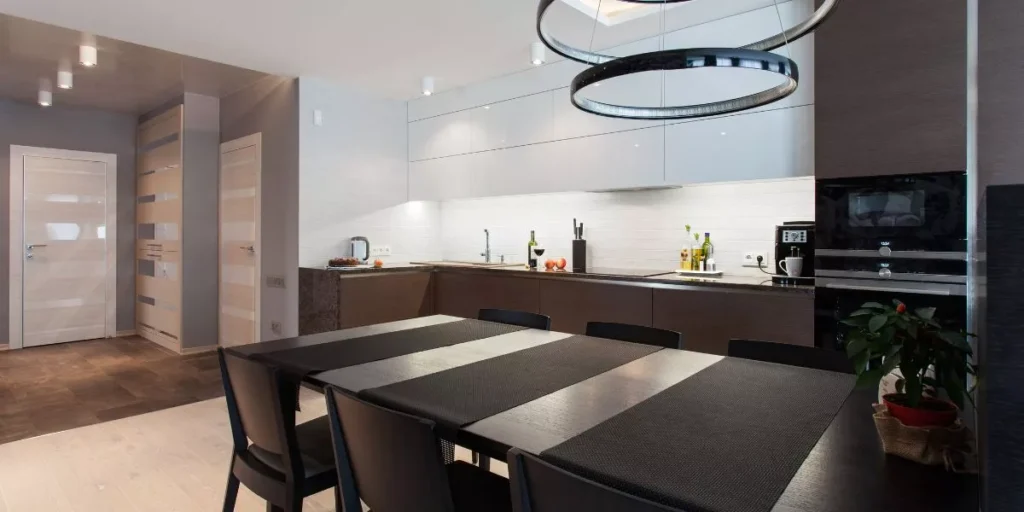 Quali sono le caratteristiche principali di una cucina high-tech?