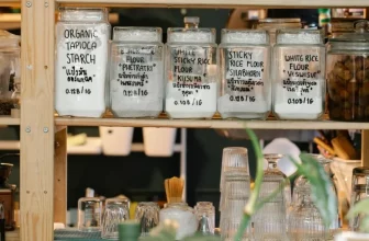 Quali sono i modi più sicuri per maneggiare e conservare la vetreria?