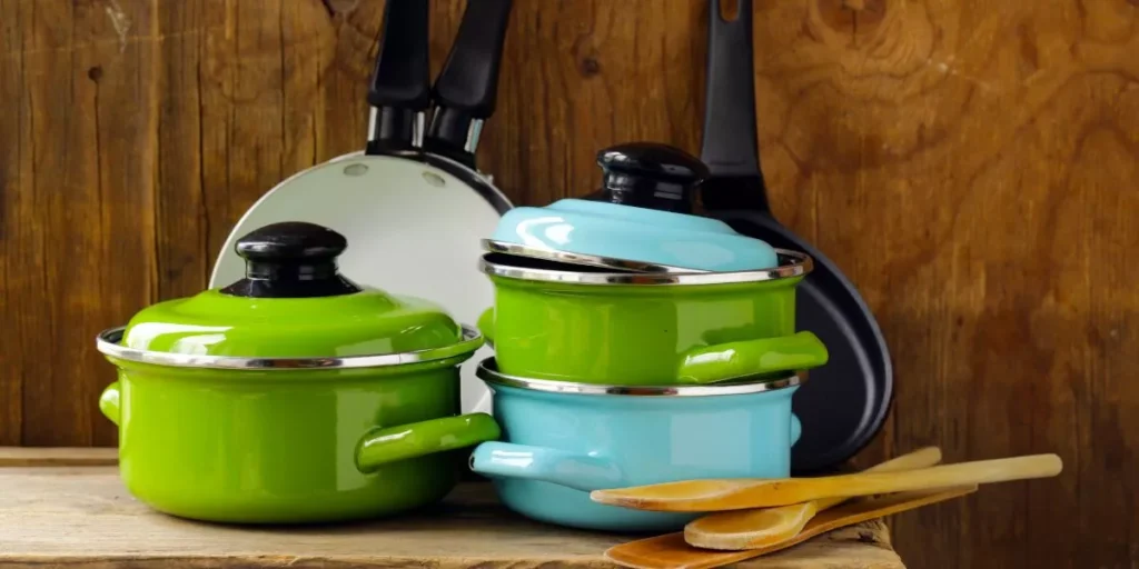 In che modo le innovazioni delle pentole intelligenti semplificano la cottura?