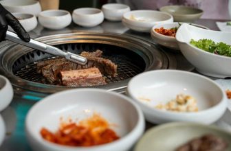 La cucina coreana diventa semplice: barbecue, kimchi e bibimbap